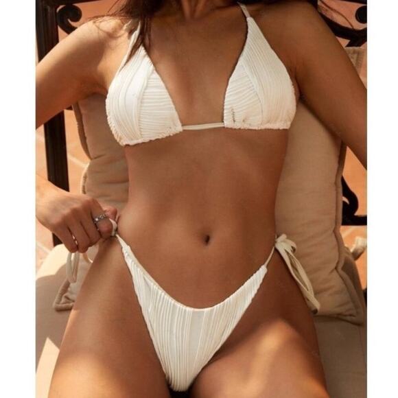 Zaful Women’s Bikini L Beige Halter Ribbed Tie Side Strappy Thong Swim Set - Picture 1 of 7